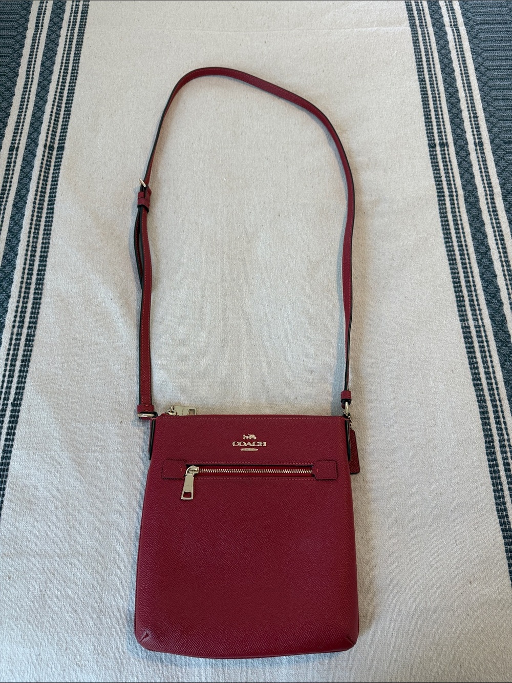 COACH Red Mini Rowan File Bag - Picture 3 of 8